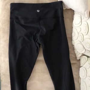 Lululemon Women’s Black Wunder Under leggings